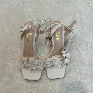 Lulu's Womens White‎ Strappy Floral Heels Size 6